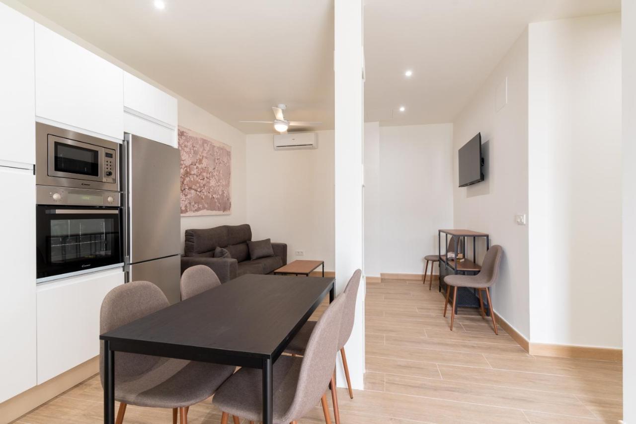 Apartamentos Cervantes 17 Seville Luaran gambar