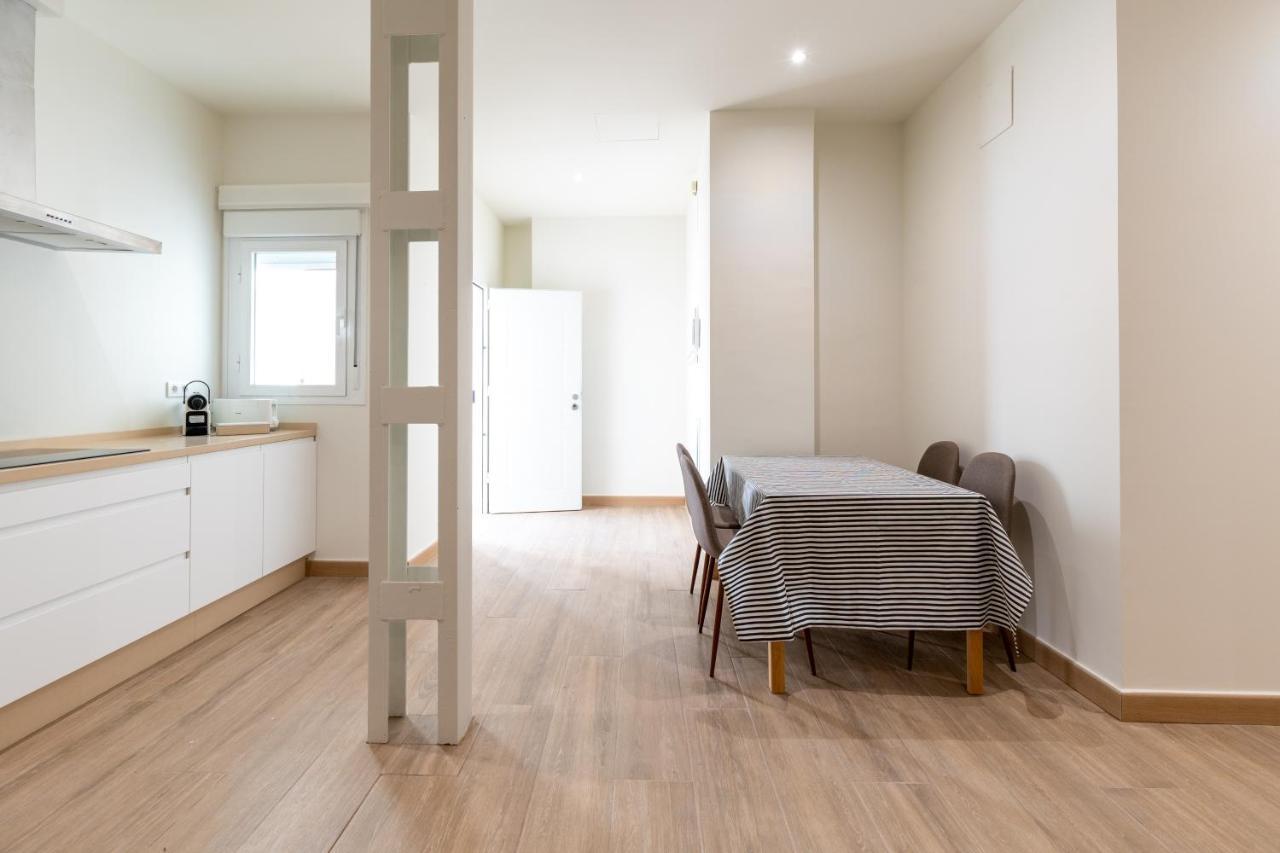 Apartamentos Cervantes 17 Seville Luaran gambar