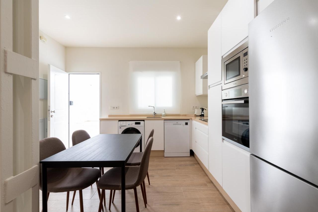 Apartamentos Cervantes 17 Seville Luaran gambar