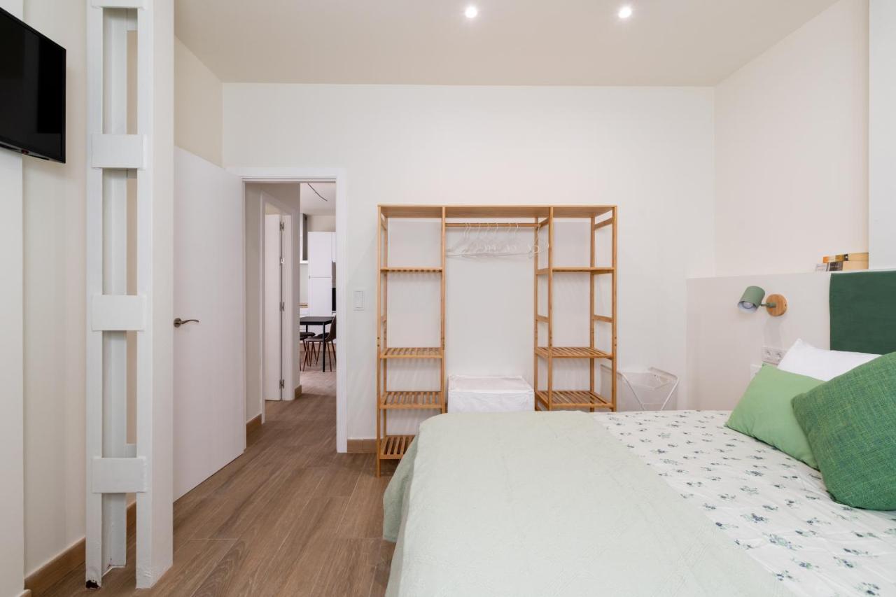 Apartamentos Cervantes 17 Seville Luaran gambar