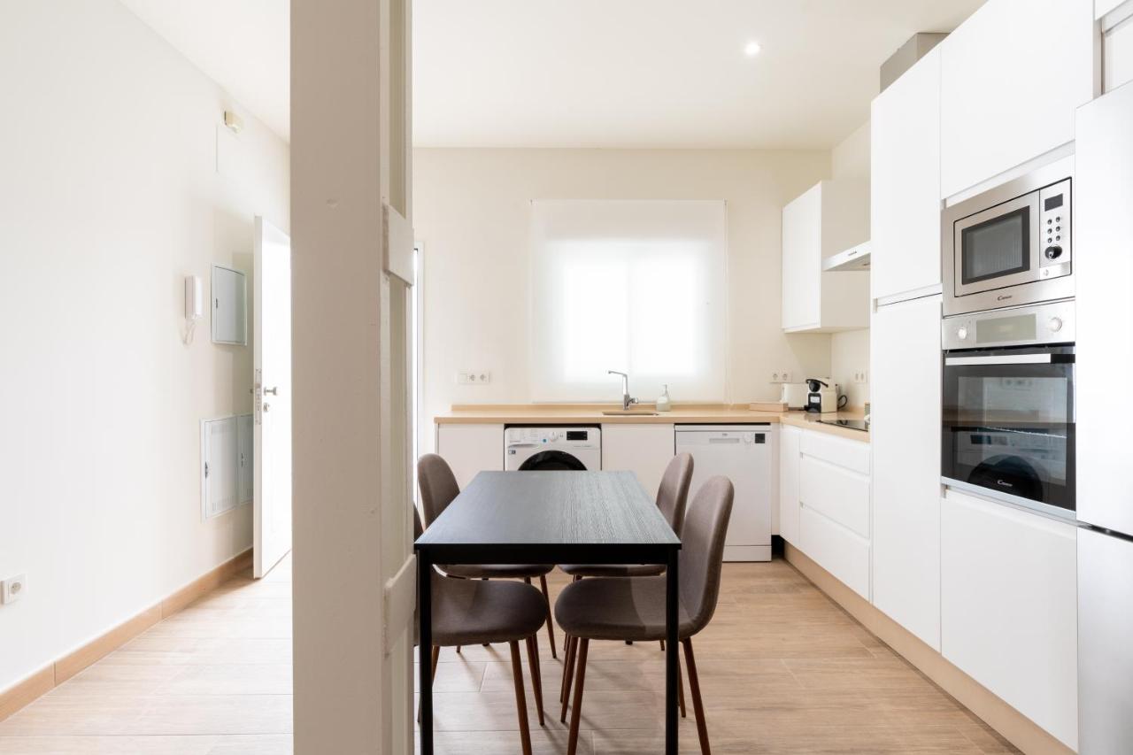 Apartamentos Cervantes 17 Seville Luaran gambar