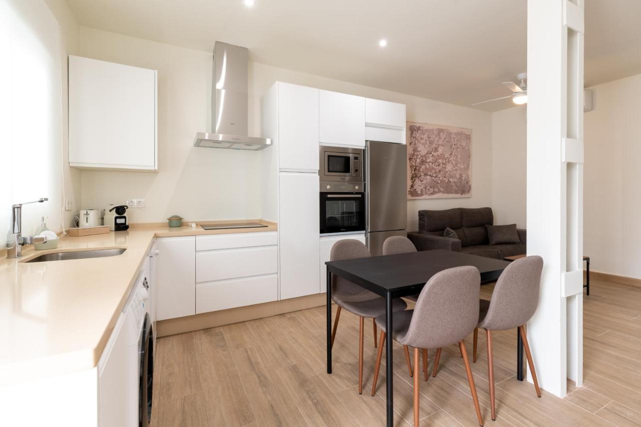 Apartamentos Cervantes 17 Seville Luaran gambar