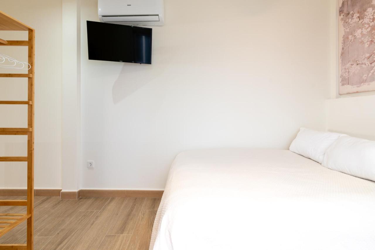 Apartamentos Cervantes 17 Seville Luaran gambar
