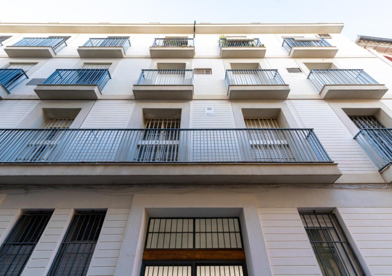 Apartamentos Cervantes 17 Seville Luaran gambar